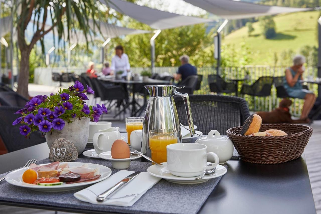 Elzland Hotel Pfauen Wellness & Spa Elzach Kültér fotó